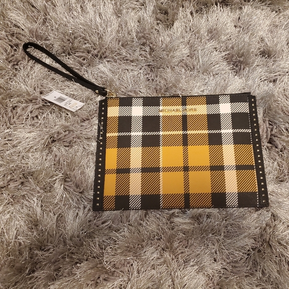 Michael Kors Handbags - NWT Michael Kors Plaid XL Marigold Wristlet